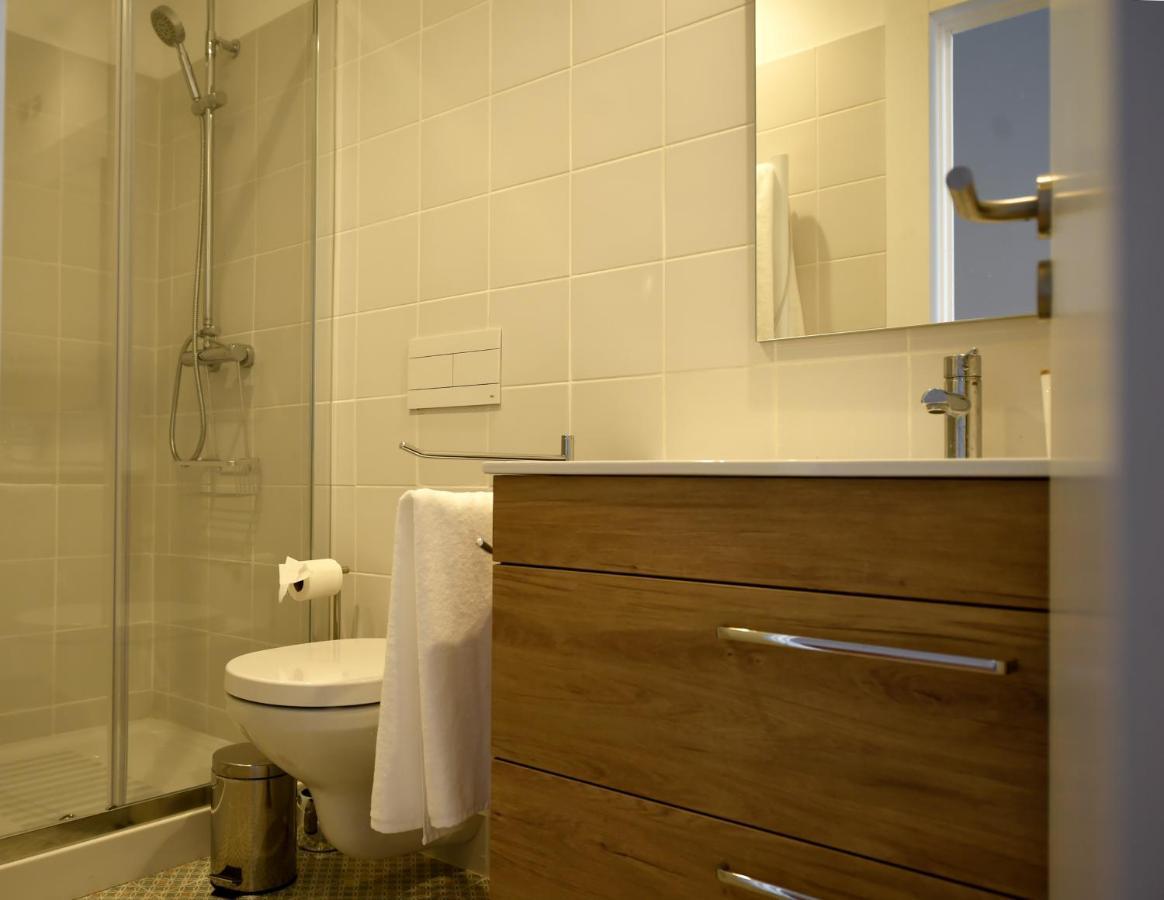 Trendy Flats Fontainhas Apartment